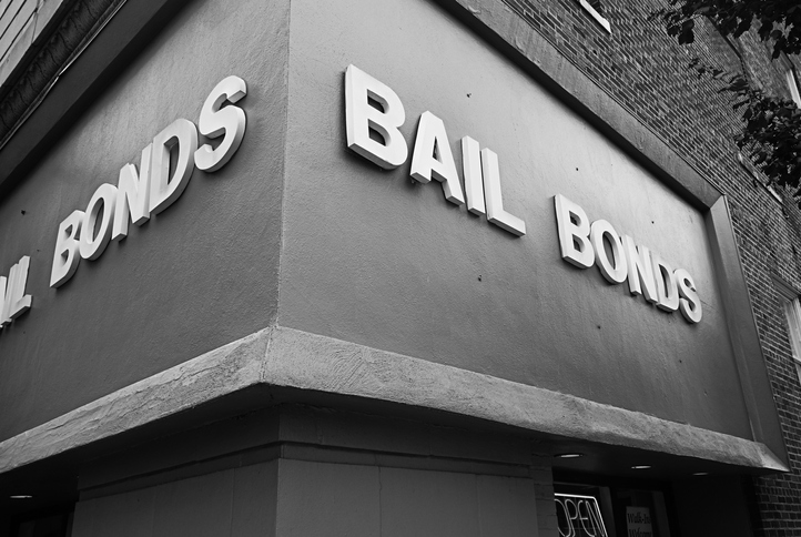 We offer fast, confidential Bail Bonds HQ removal.
